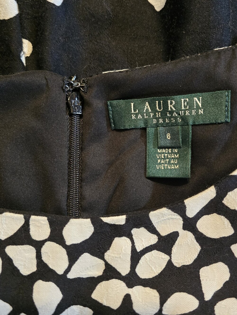 Lauren Ralph Lauren Black White Abstract Confetti Floral Petal Sheath Dress 6 - Picture 2 of 9